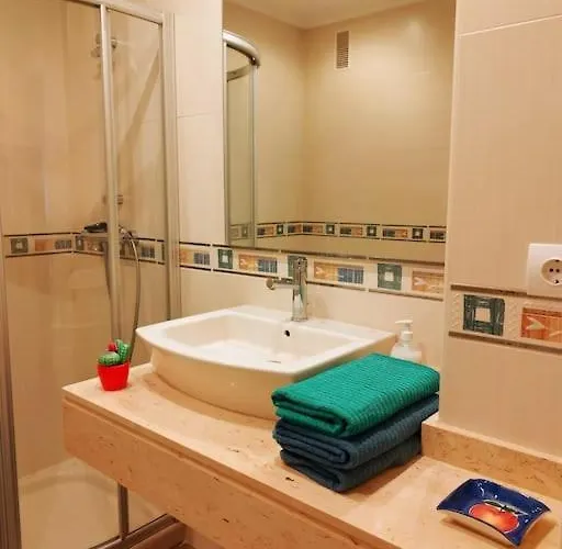 Bonito Piso En Solares, Entre Valles Pasiegos Y Playas